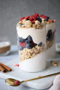 2023_11_09_Joghurt_Granola_00